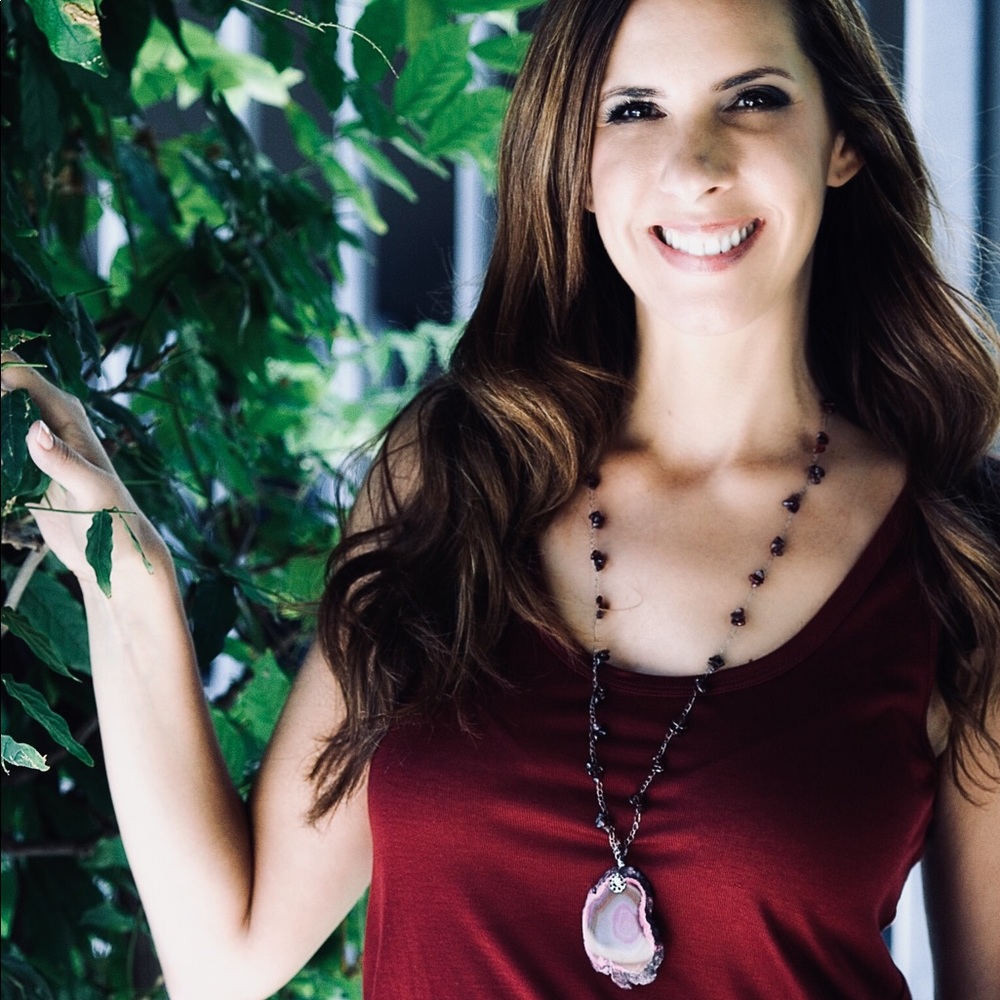 Gorgeous genuine stone necklace
